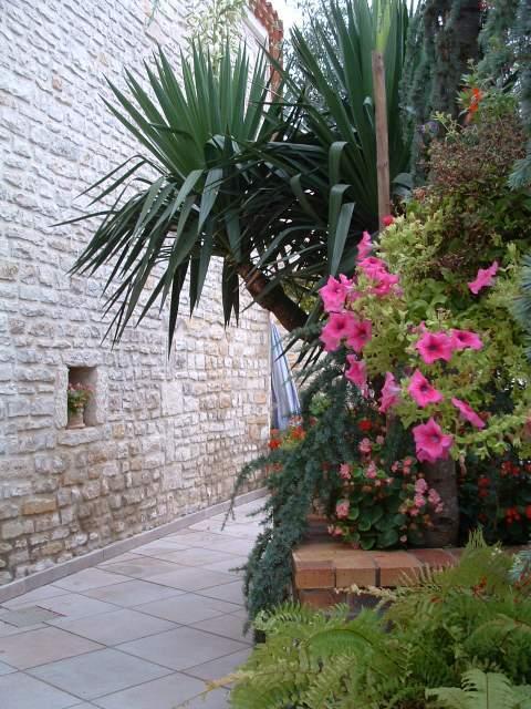 Mansle-les-Fontaines La Fontaine Des Arts Bed & Breakfast エクステリア 写真