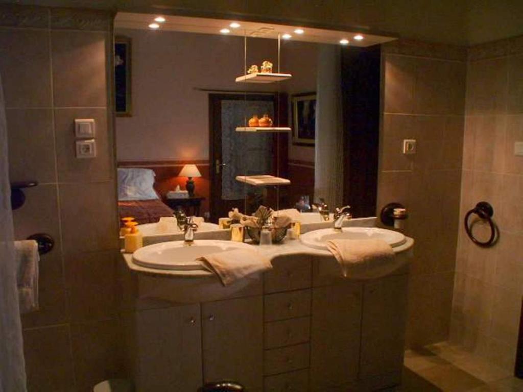 Mansle-les-Fontaines La Fontaine Des Arts Bed & Breakfast 部屋 写真