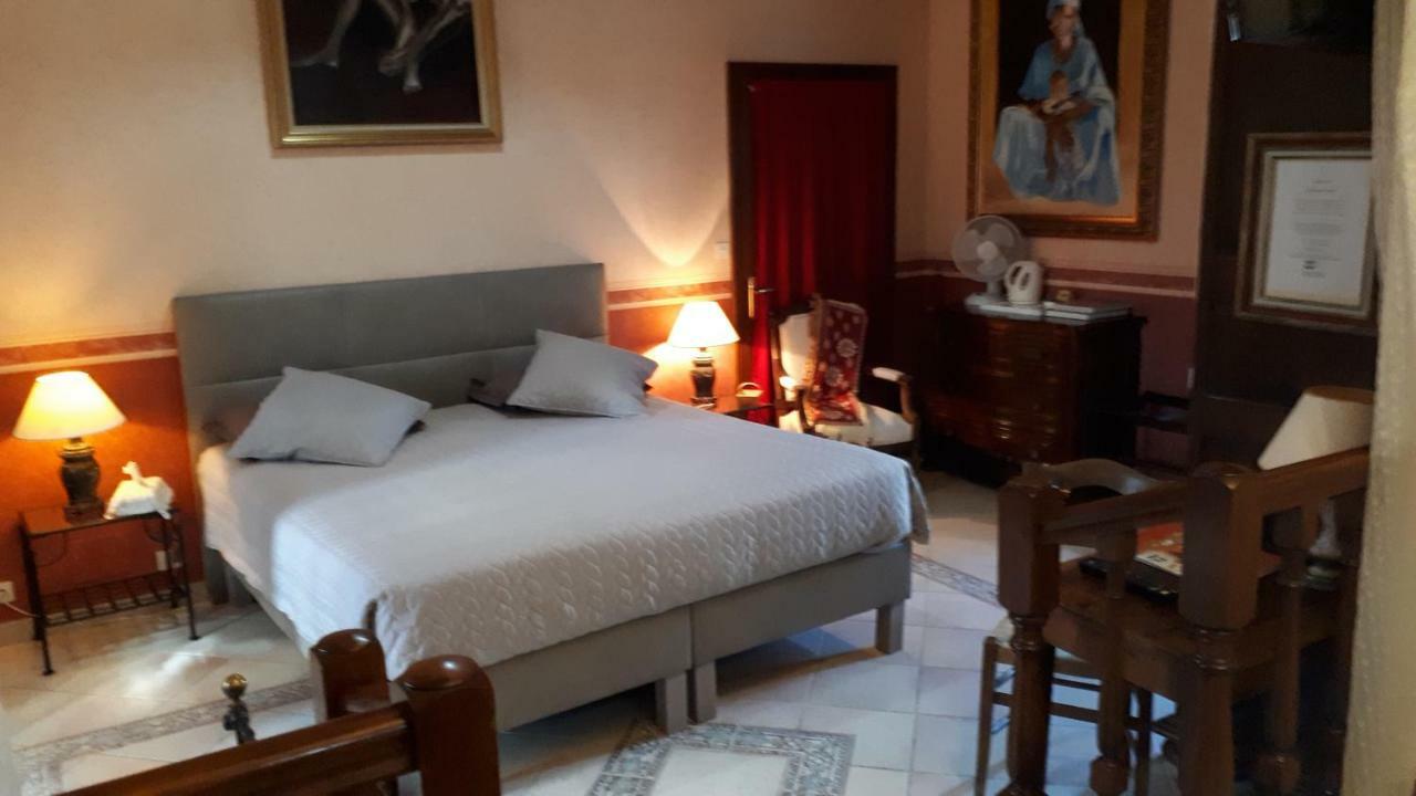 Mansle-les-Fontaines La Fontaine Des Arts Bed & Breakfast エクステリア 写真