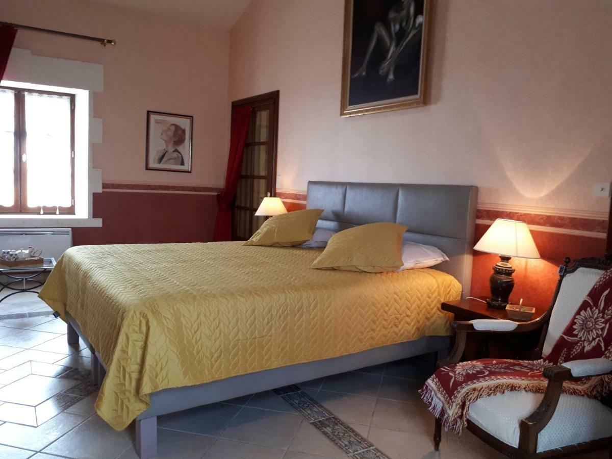 Mansle-les-Fontaines La Fontaine Des Arts Bed & Breakfast エクステリア 写真