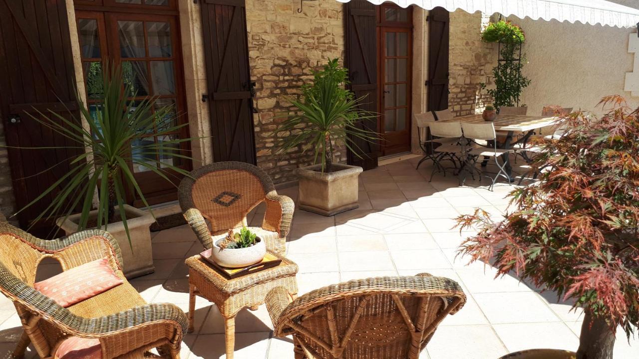Mansle-les-Fontaines La Fontaine Des Arts Bed & Breakfast エクステリア 写真