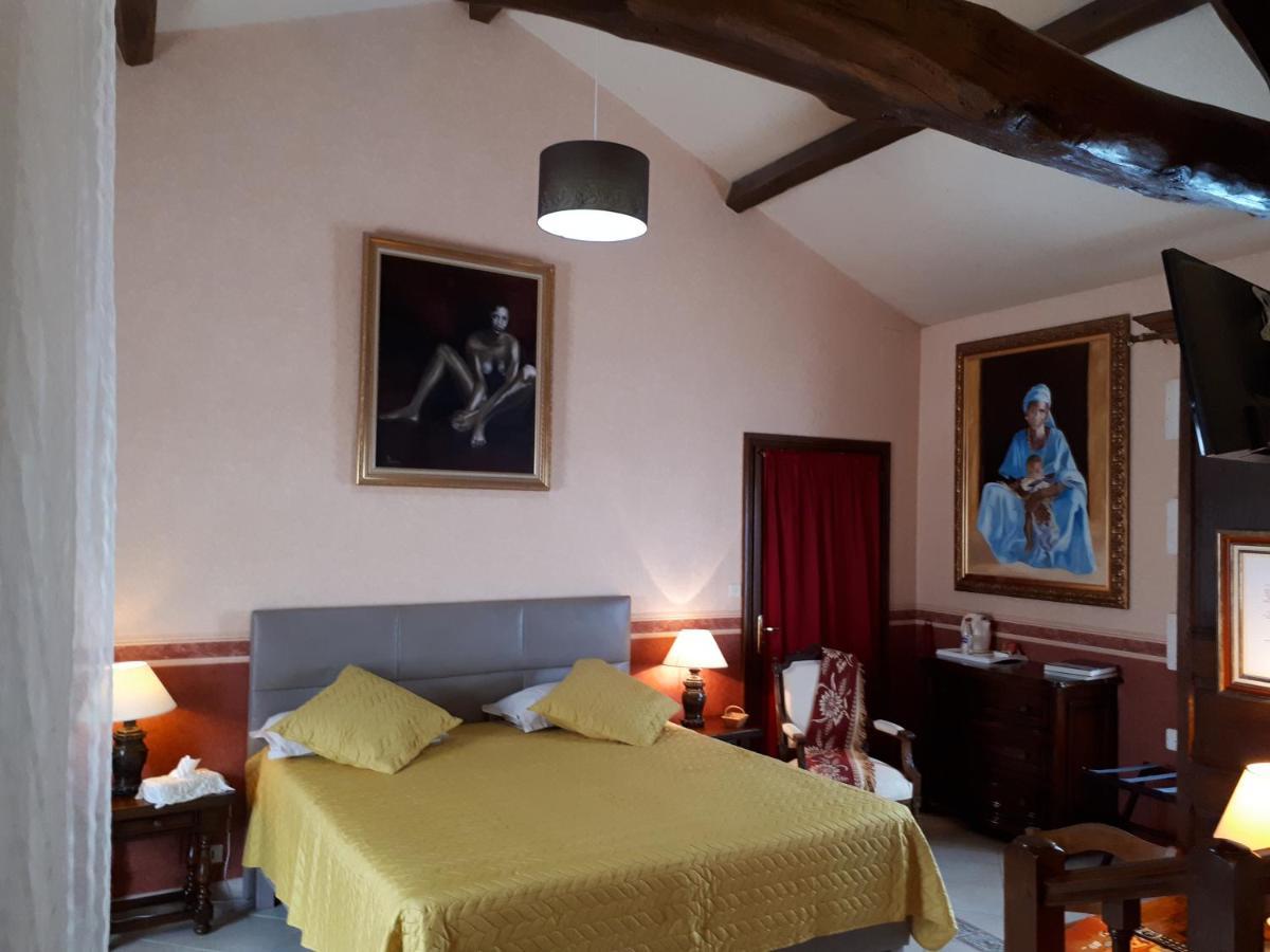 Mansle-les-Fontaines La Fontaine Des Arts Bed & Breakfast エクステリア 写真